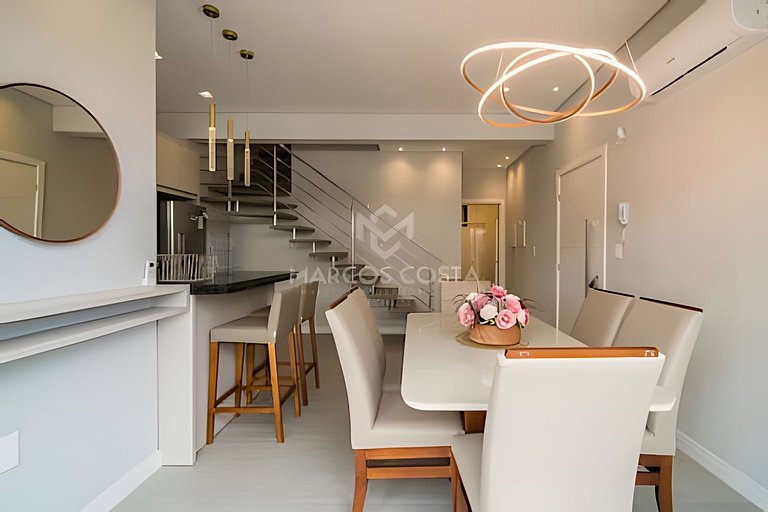 Apartamento na Praia do Mariscal alto padrão (AL05)